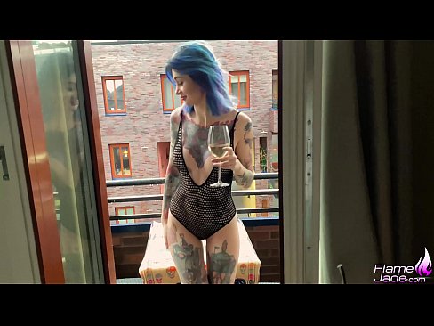 ❤️ زبردست لڑکی گلپ کے ساتھ چوس رہی ہے اور کھلے آسمان کے نیچے جوش سے چود رہی ہے۔ ❤️❌  فحش میں ur.nudexxx.ru ﹏